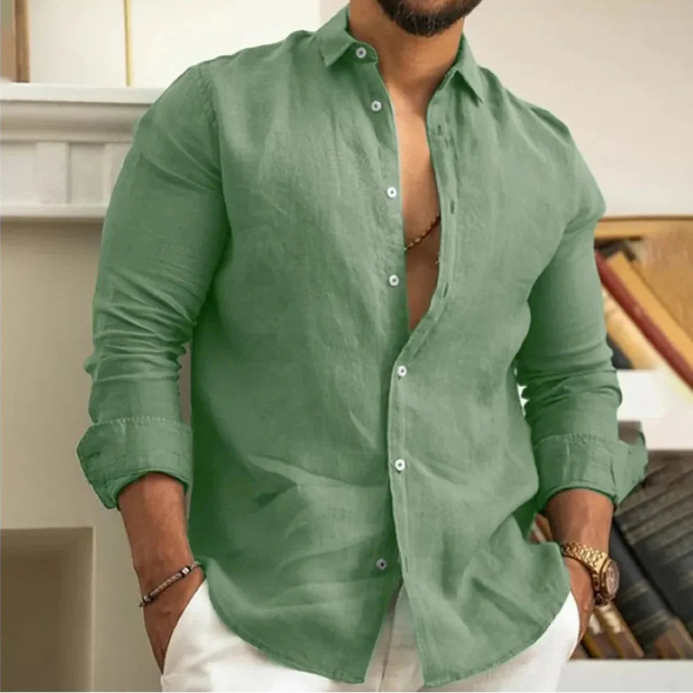 Herrenhemd mit Hemdkragen und durchgehender Knopfleiste