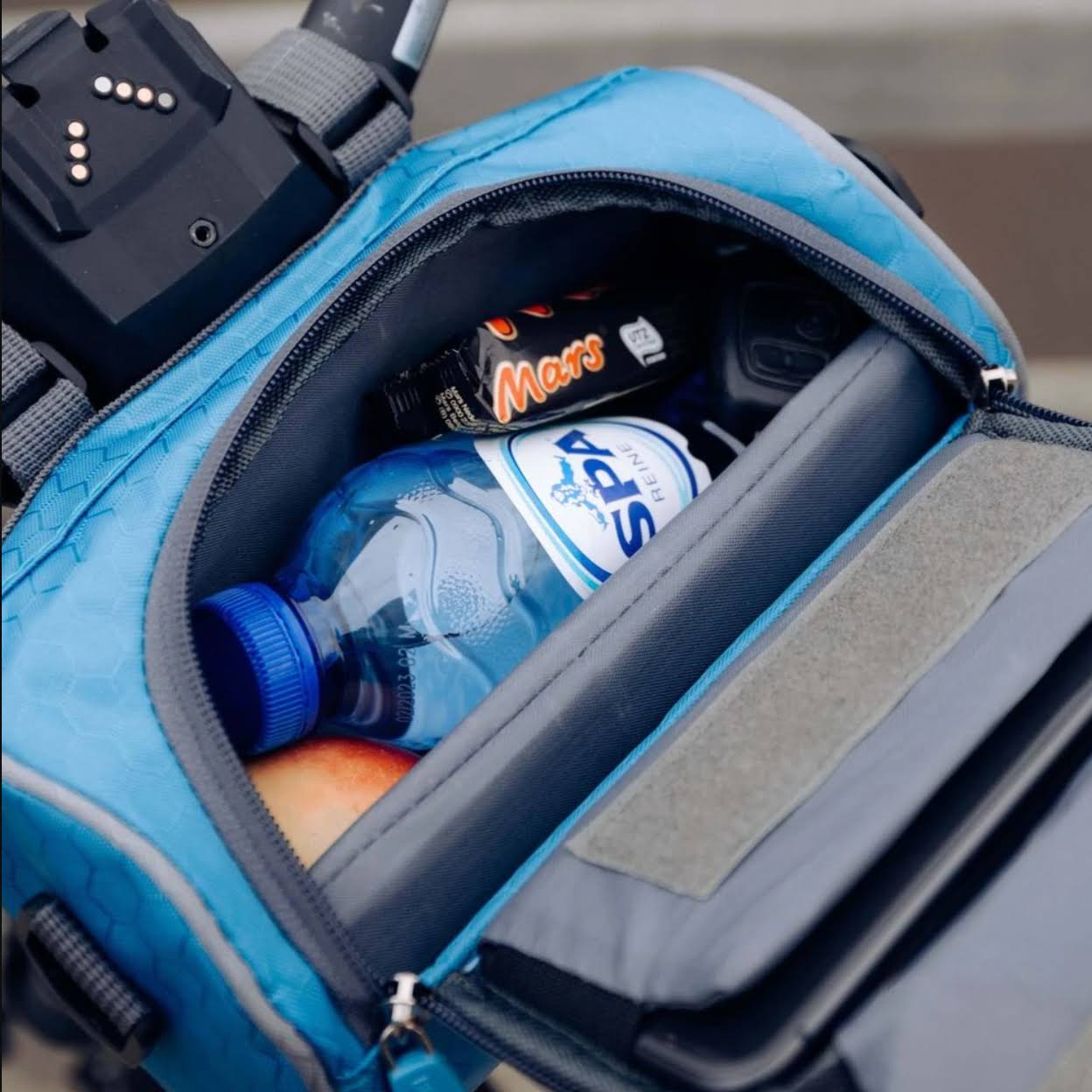 Wasserdichte Fahrradtasche mit Handyhalter – Lenker-Tasche mit Touchscreen-Fenster – Verstellbar & Universell