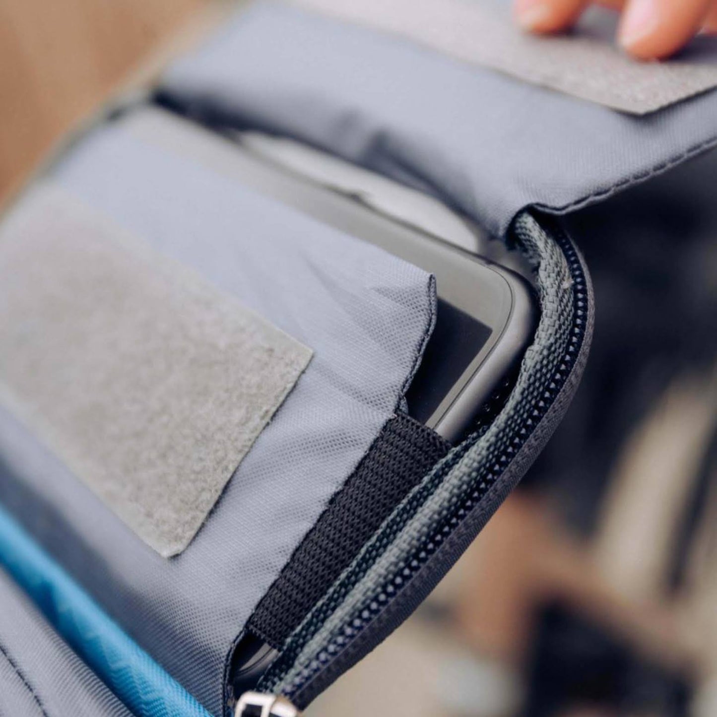 Wasserdichte Fahrradtasche mit Handyhalter – Lenker-Tasche mit Touchscreen-Fenster – Verstellbar & Universell