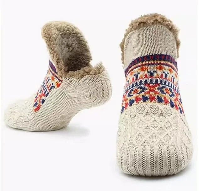 ThermoGrip – Warme rutschfeste Wintersocken für den Hausgebrauch | Unisex Komfort und Sicherheit | 3-Pack