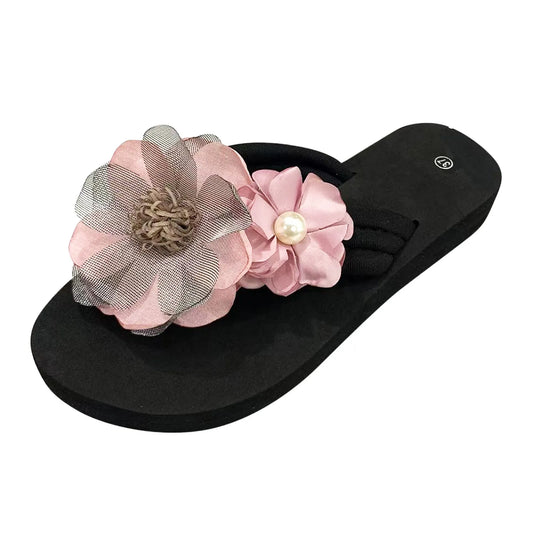 Flip-Flop - Blumendetail - Strand - Sommer