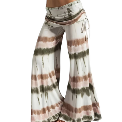 Summer Outfits - Boho  - Weste & Tie Dye Weite Hosen